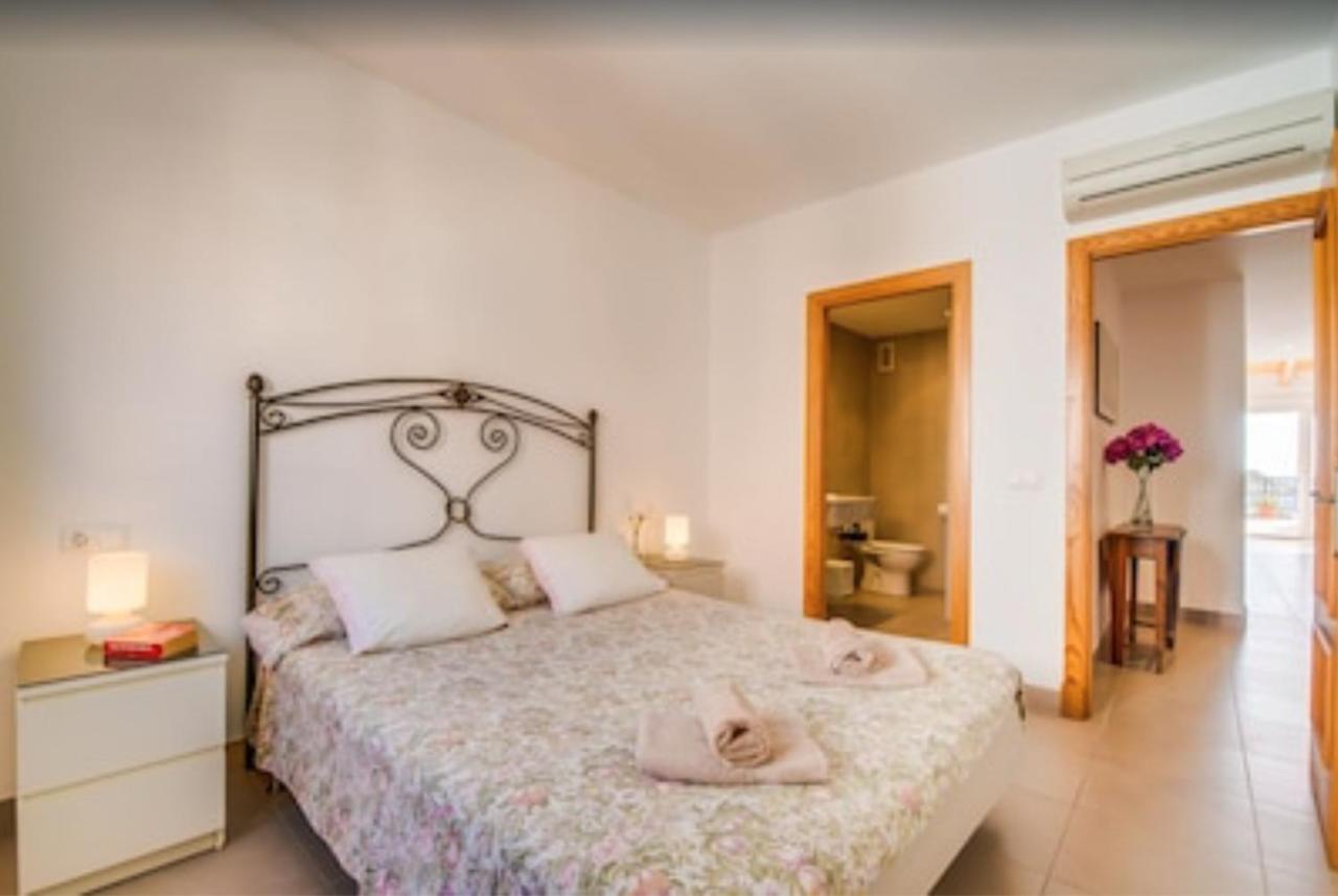 Es Port Penthouse Apartment Сантаний Екстериор снимка